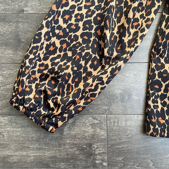 Joe Fresh Leopard Print Women’s Long Sleeve Blouse - Picture 5 of 6